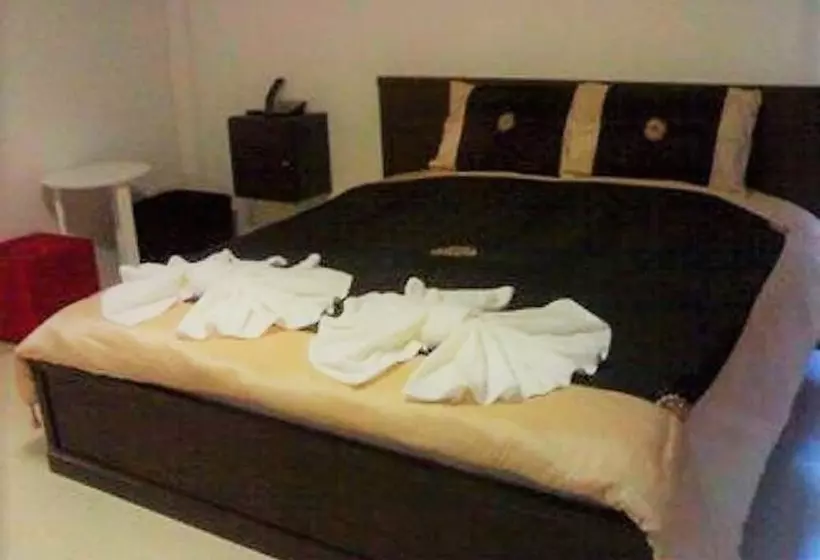 Fotos del hotel The Boss S Place:  10