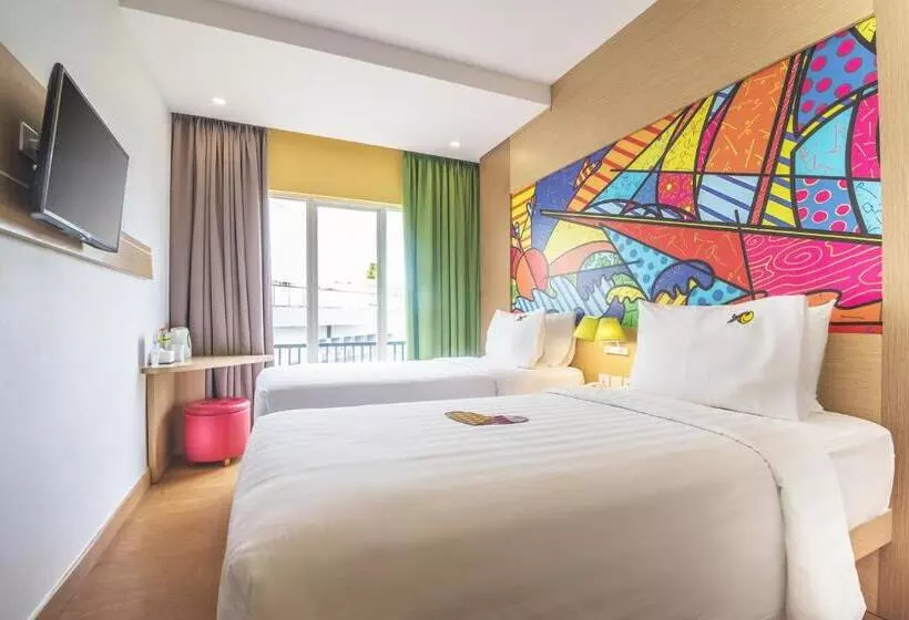 Fotos del hotel Maxones At Resort Makassar:  17