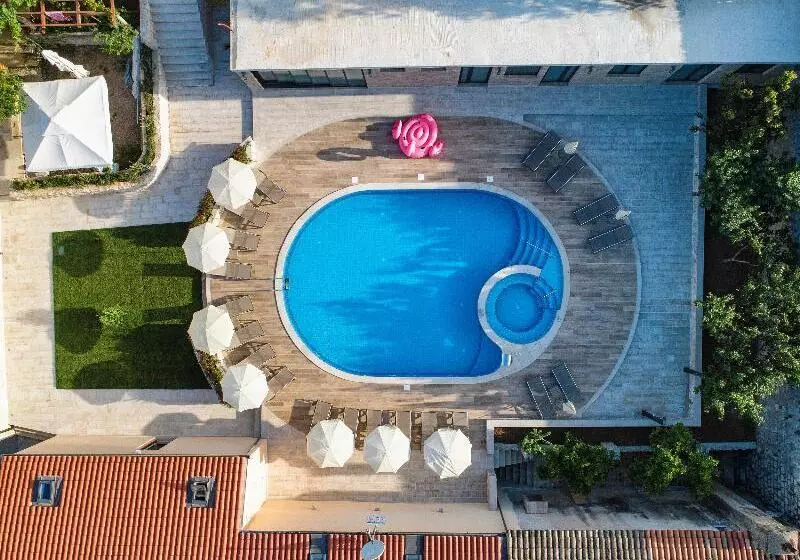 Orka Apartments