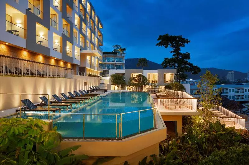 Fotos del hotel The Andaman Beach  Phuket Patong:  9