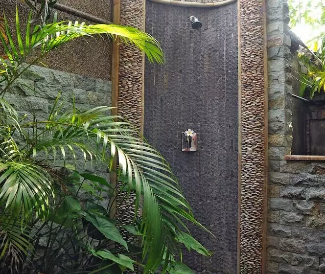 Fotos del hotel Three Brothers Bungalows & Villas:  25