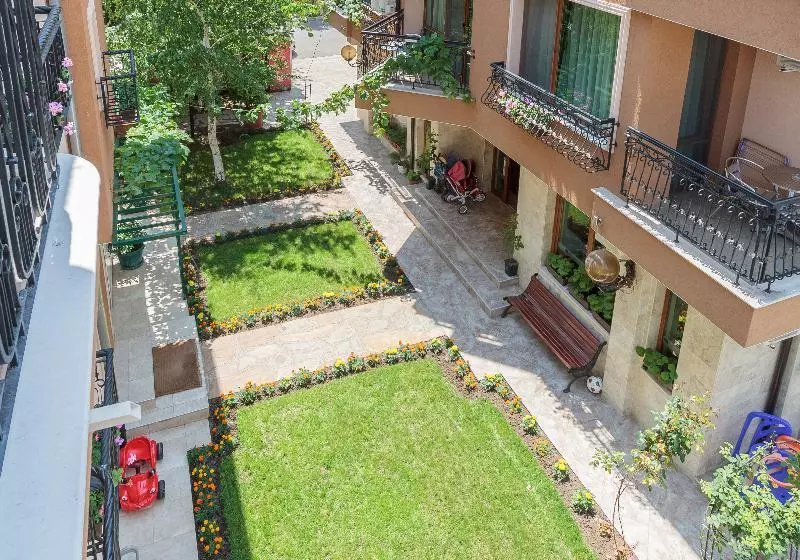 Fotos del hotel Villa Brigantina:  9