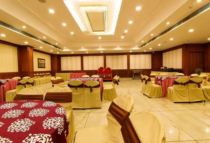 Fotos del hotel Townhouse Oak  Edesia:  4