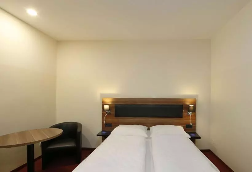 Fotos del hotel Ibb  Berlinairport:  8