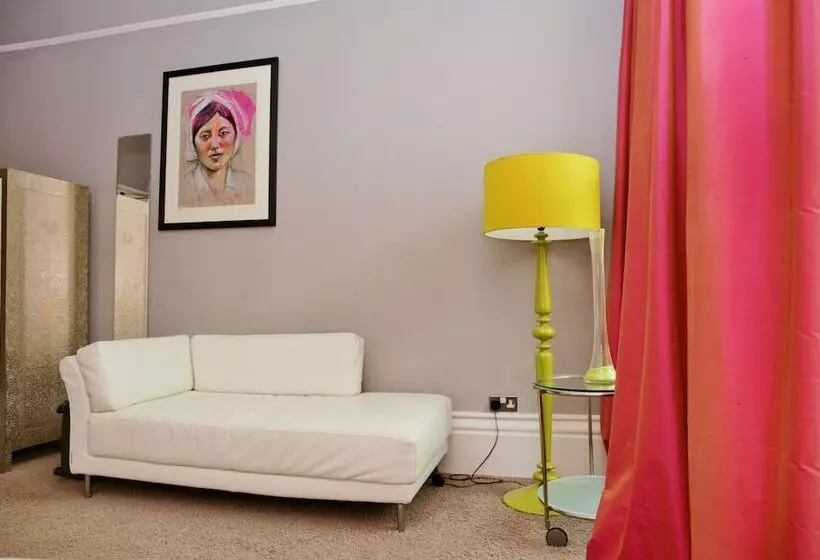 Fotos del hotel The Oriental  Guest House:  18