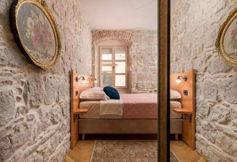 Fotos del hotel Captain S Guest House:  17