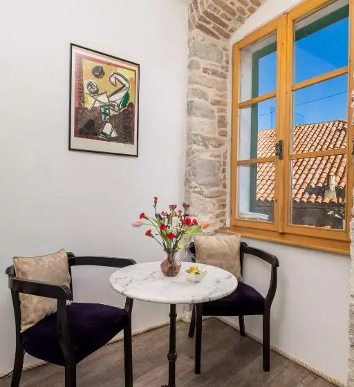 Fotos del hotel Captain S Guest House:  8