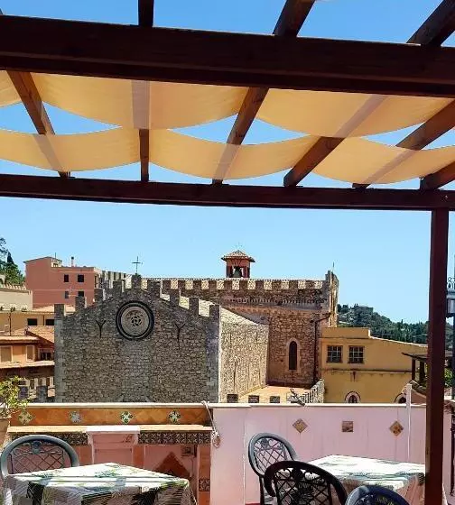 Fotos del hotel Villa Floresta Taormina:  16