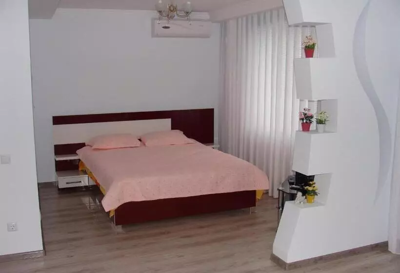 Fotos del hotel Lidia:  12
