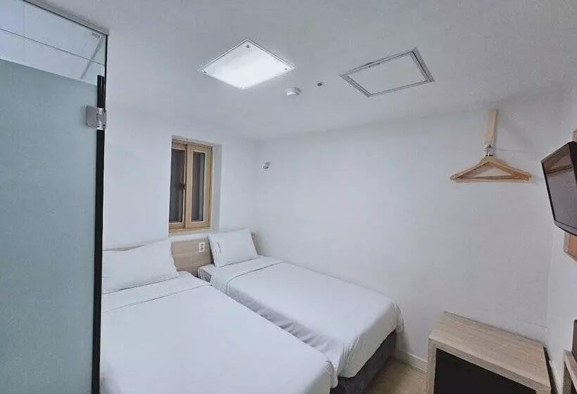Fotos del hotel Ekonomy  Myeongdong Premier:  22