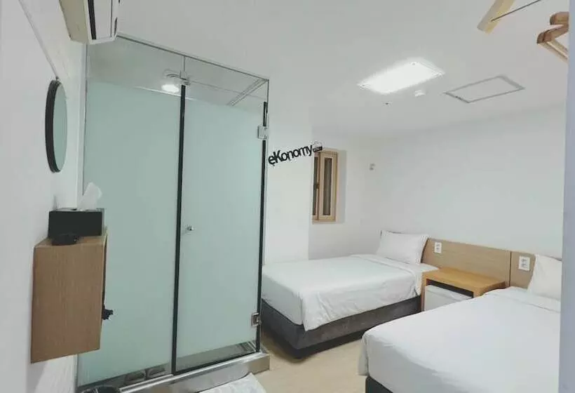 Fotos del hotel Ekonomy  Myeongdong Premier:  13