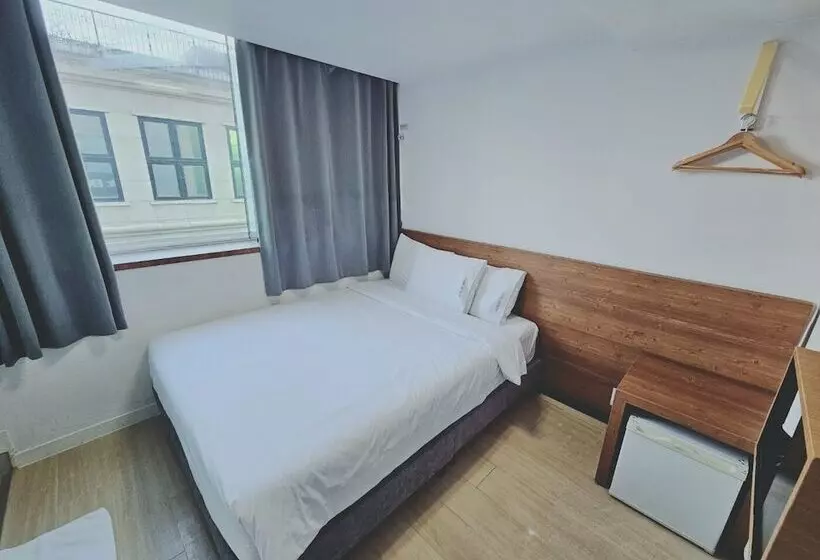 Fotos del hotel Ekonomy  Myeongdong Premier:  9
