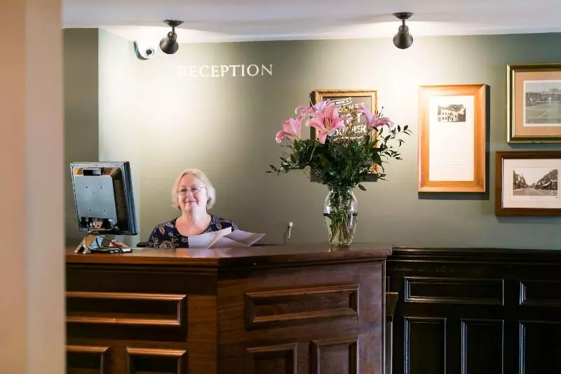 Fotos del hotel Rose And Crown:  2