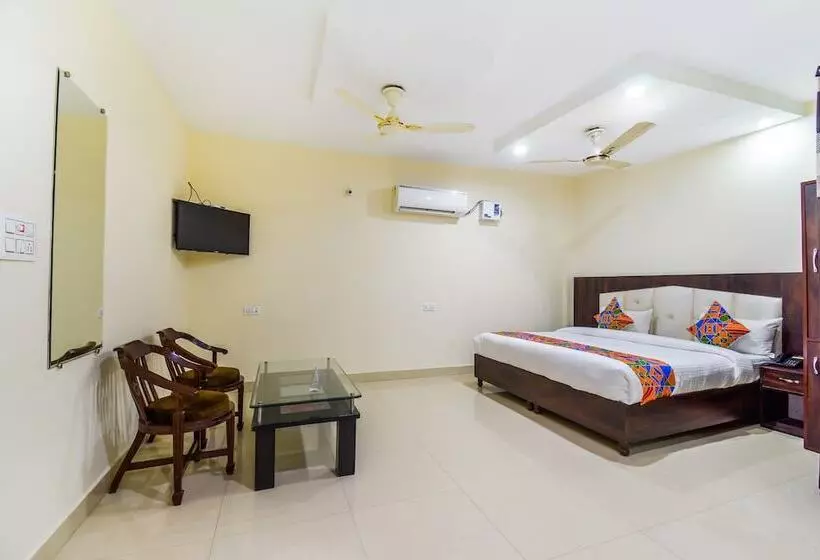 Fotos del hotel Fab Js Regency:  11
