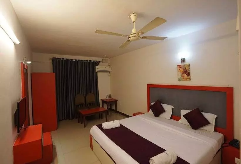 Fotos del hotel Luciya International:  22