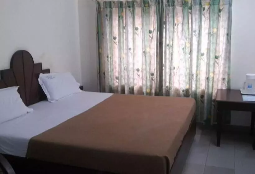 Fotos del hotel Luciya International:  6