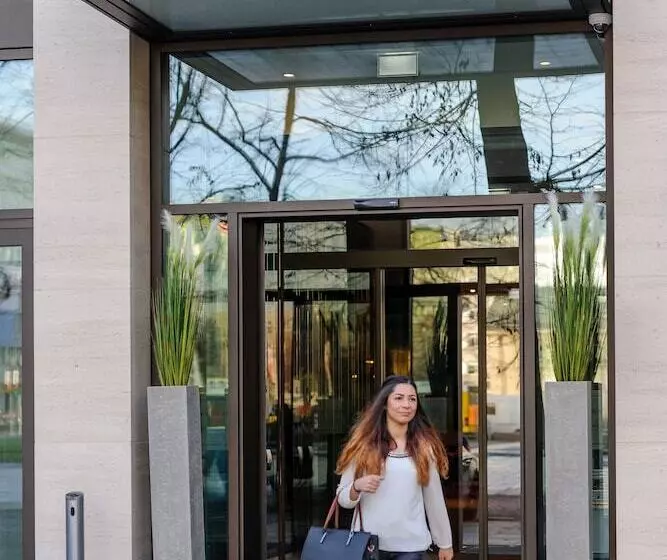 Fotos del hotel Mercure Berlin Wittenbergplatz:  8