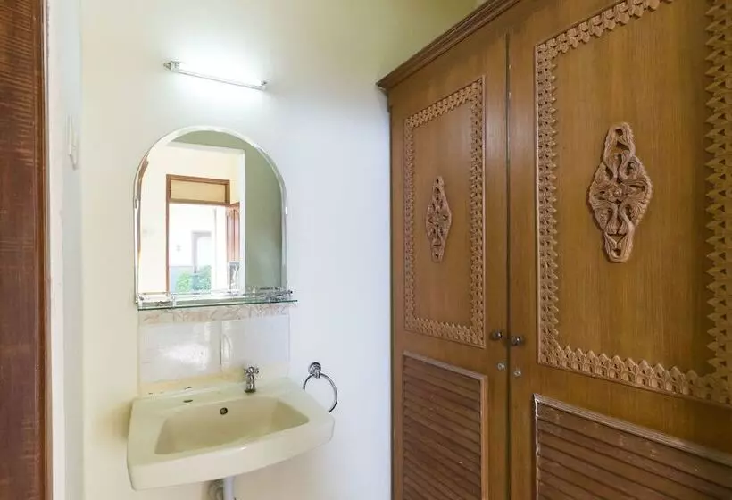 Fotos del hotel Reddoorz @ Denpasar Sanur:  12