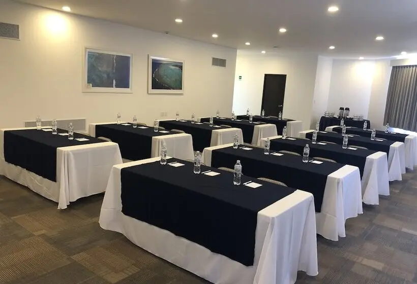 Fotos del hotel Medano  And Suites:  17