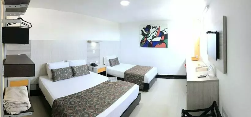 Fotos del hotel Genova Prado:  17