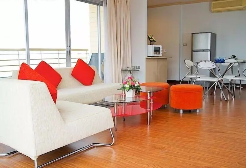Fotos del hotel Suwannin Residence:  18