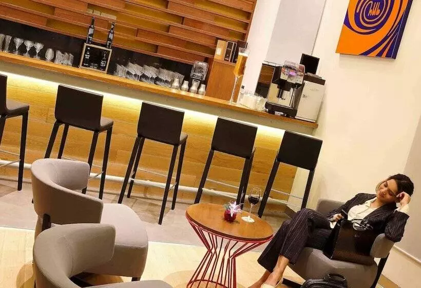 Fotos del hotel Ibis Kochi City Centre:  4
