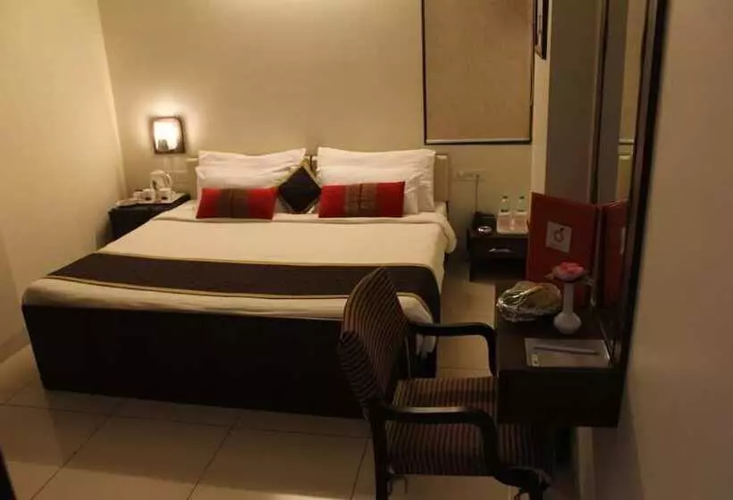 Fotos del hotel R K Palace:  16