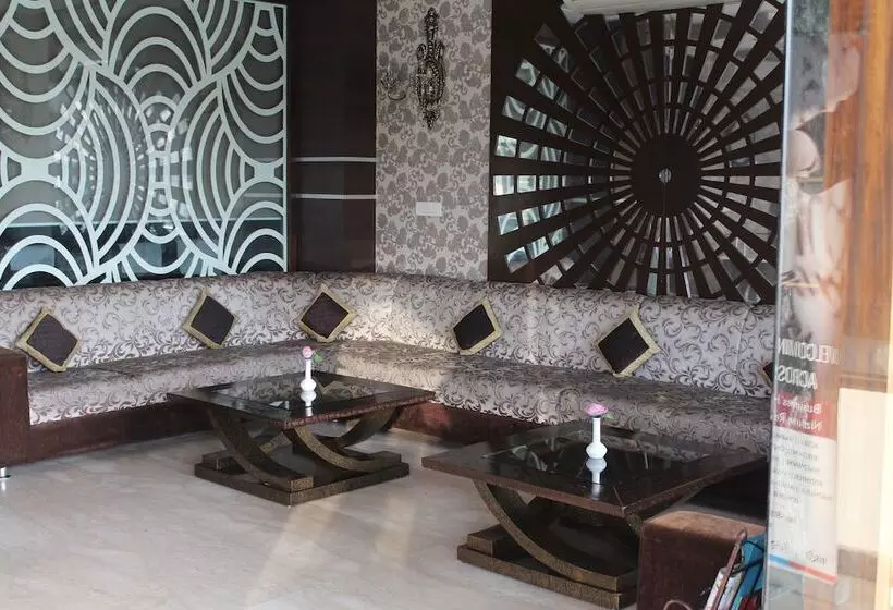 Fotos del hotel R K Palace:  24