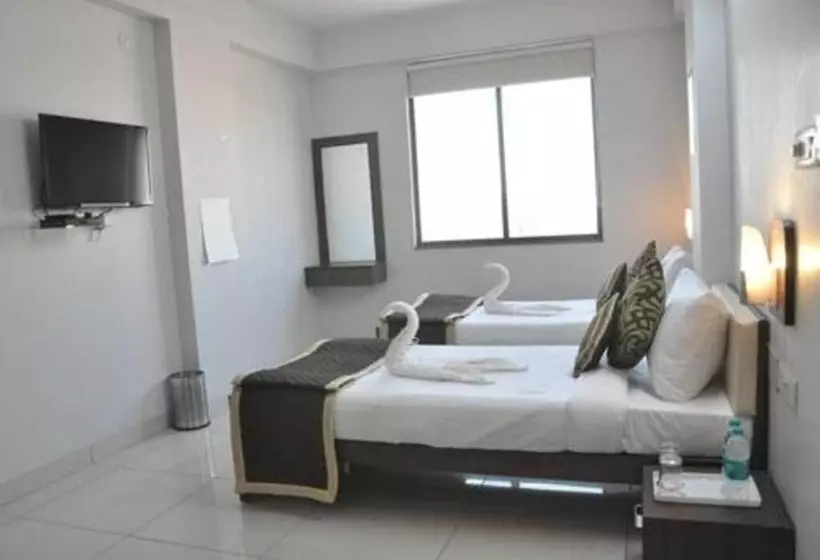 Fotos del hotel R K Palace:  22