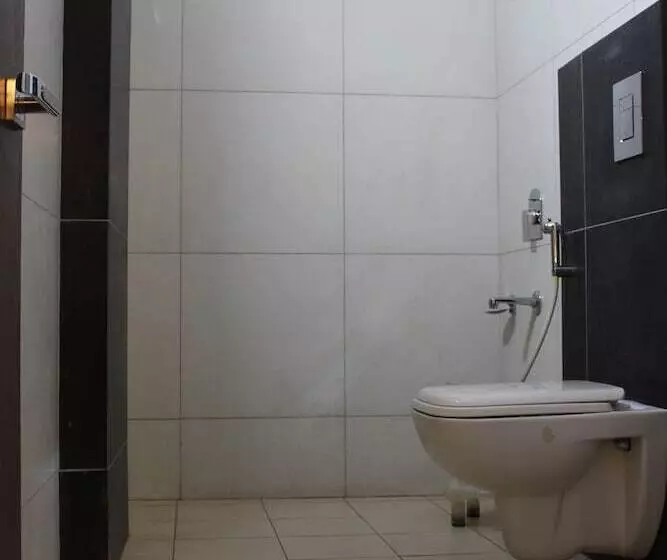 Fotos del hotel R K Palace:  17