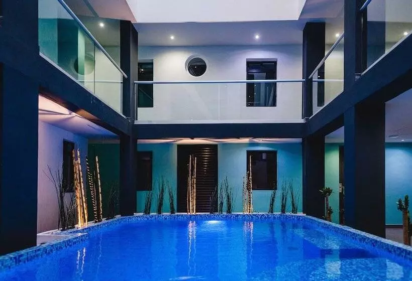 Fotos del hotel Flamingo Merida:  14