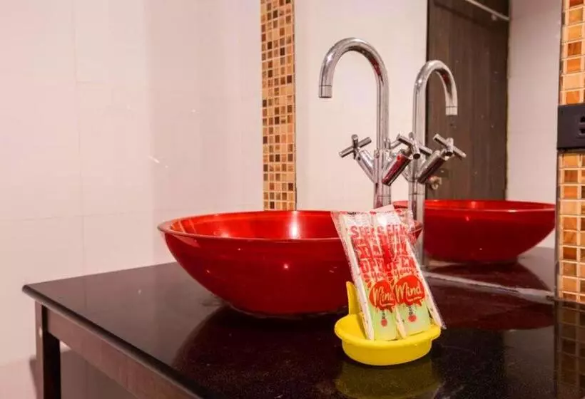 Fotos del hotel Royal Suites:  4