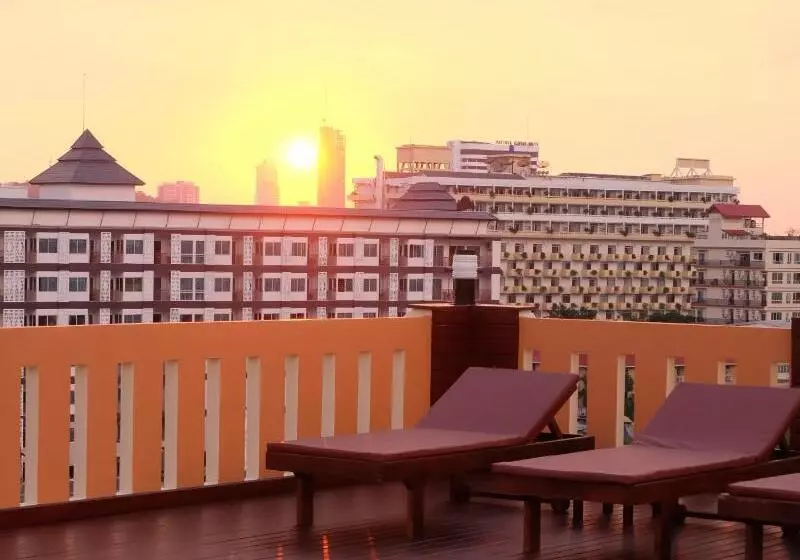 Fotos del hotel D  Pattaya:  4