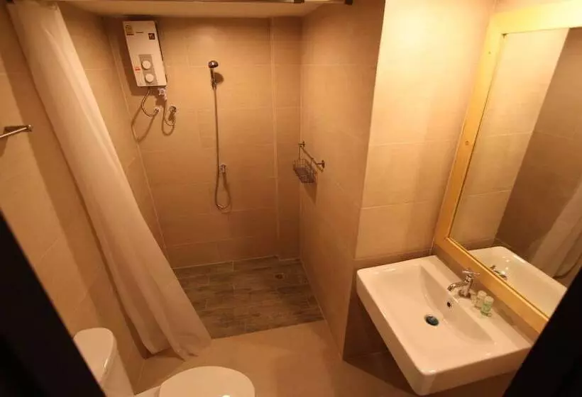Fotos del hotel P24 At Kaset:  21
