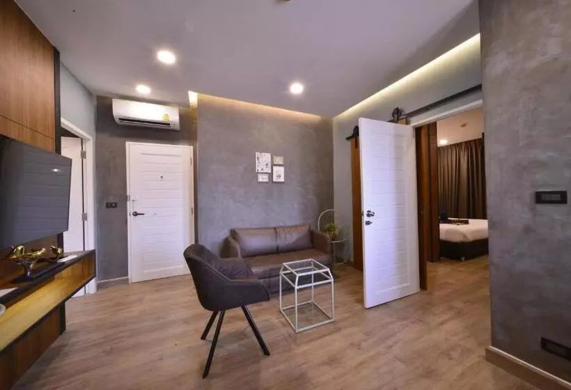 Fotos del hotel Sureena:  24
