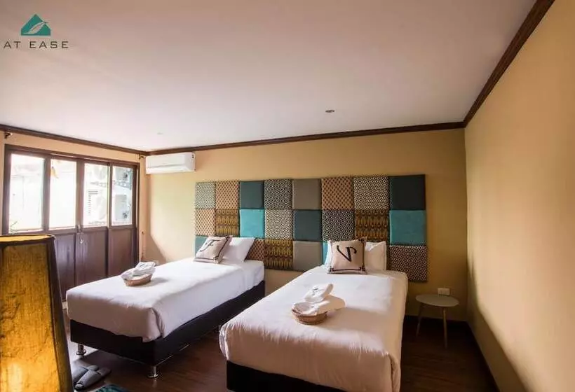 Fotos del hotel At Ease Bijou:  4