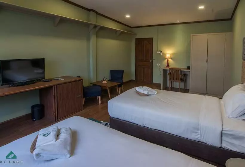 Fotos del hotel At Ease Bijou:  7
