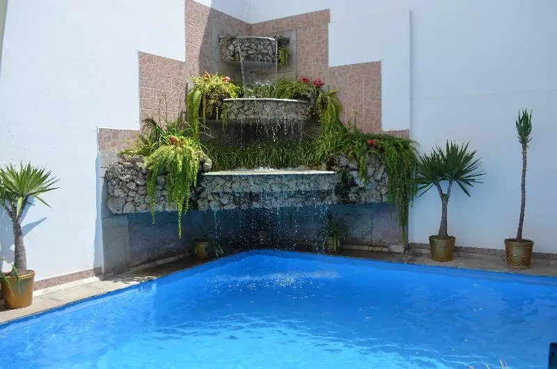Miraflores Colon