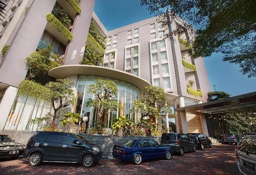 Soll Marina Hotel Serpong
