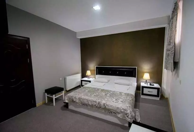 Fotos del hotel Batoni Near Airport:  13