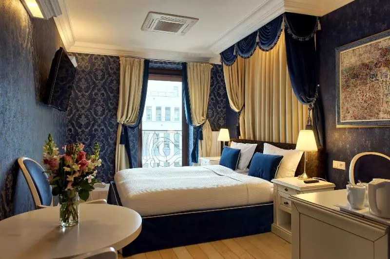 Sleepwalker Boutique Suites