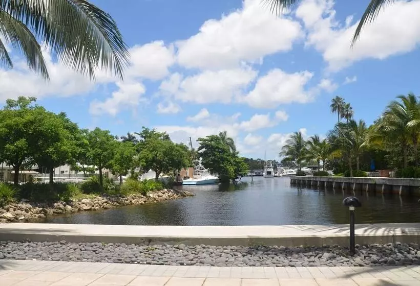 Fotos del hotel River Oaks Marina & Tower:  13