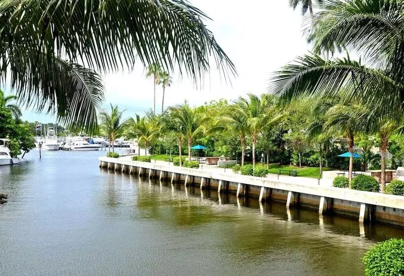 Fotos del hotel River Oaks Marina & Tower:  15