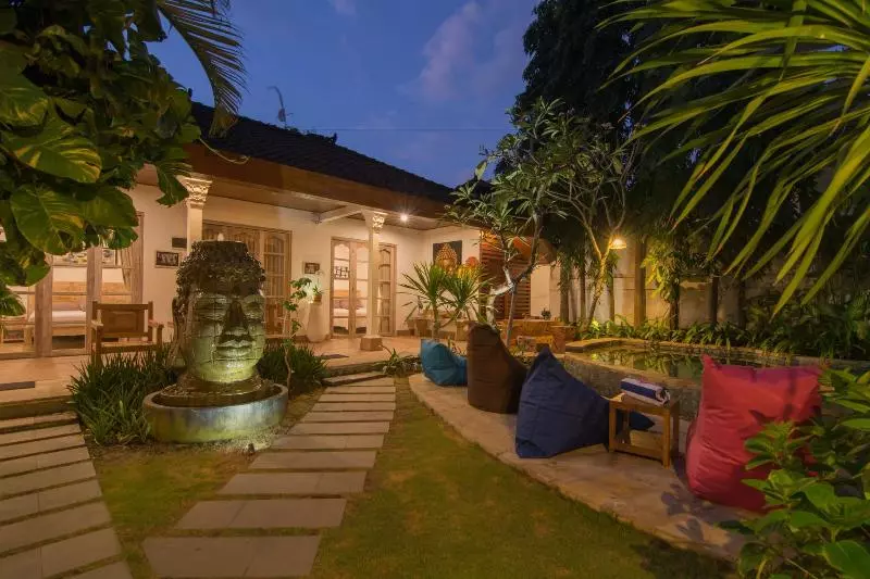 Fotos del hotel Bale Seminyak:  24