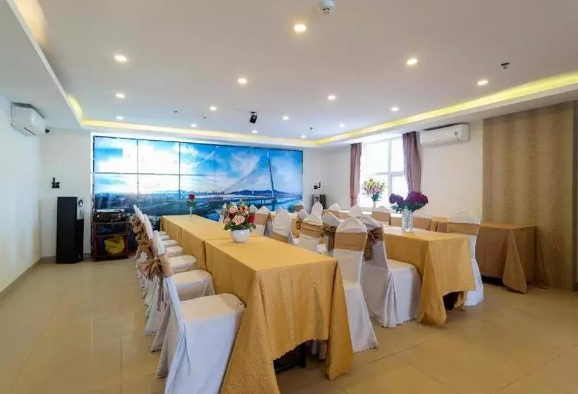 Fotos del hotel Golden Light:  5