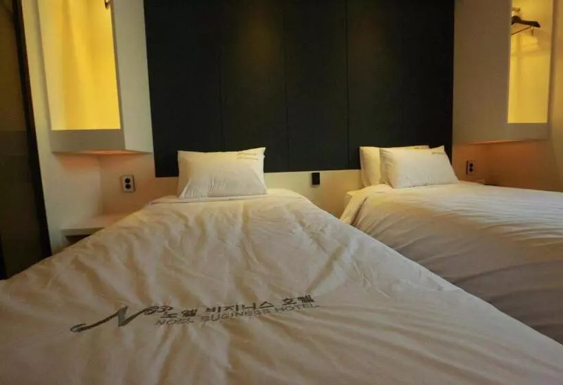 Fotos del hotel Noel Business:  25