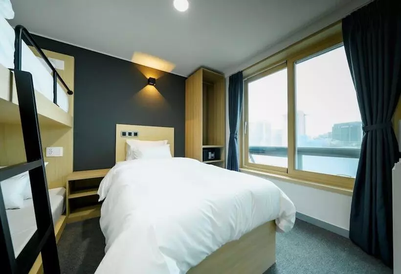 Fotos del hotel Ekonomy Hotel Myeongdong Central:  2