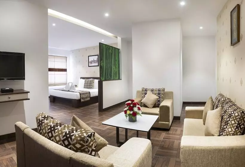 Fotos del hotel The Lotus Hotel Sameera:  7