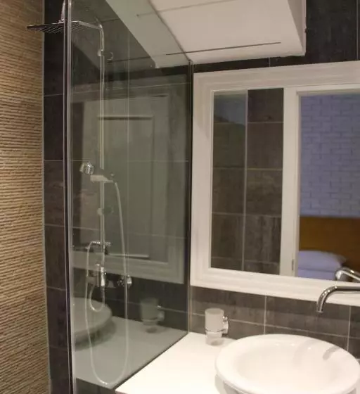 Fotos del hotel Artistic Tirana Blloku:  11