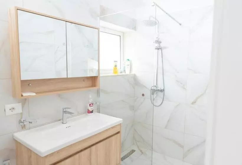 Fotos del hotel Artistic Tirana Blloku:  17
